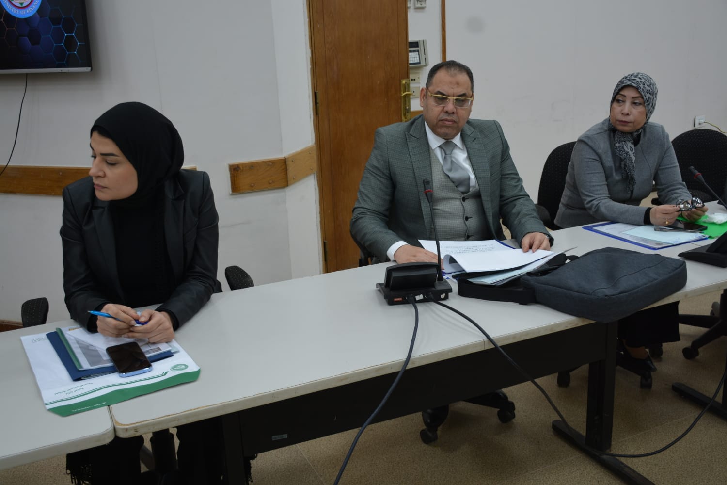 تغيير ثقافة التعامل مع الممولين على رأس أولوياتنا 19 تغيير ثقافة التعامل مع الممولين على رأس أولوياتنا