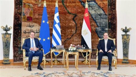 اليوم.. قمة مصرية يونانية قبرصية بالقاهرة