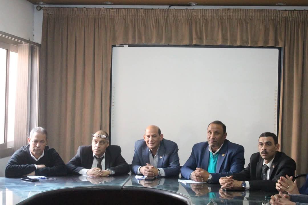 عطية: تأهب واستعداد لتحقيق العدالة في اختبارات الشهادة الإعدادية بالجيزة 1 عطية: تأهب واستعداد لتحقيق العدالة في اختبارات الشهادة الإعدادية بالجيزة
