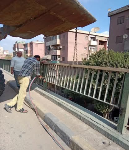 محافظة الجيزة مجهودات مديرية الطرق فى أول أسبوع لــ 2025.. صور 2 محافظة الجيزة مجهودات مديرية الطرق فى أول أسبوع لــ 2025.. صور