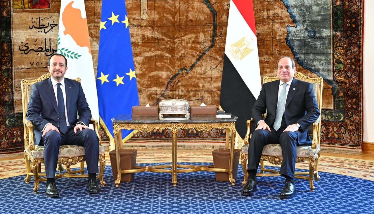 تفاصيل القمة المصرية اليونانية القبرصية بقصر الاتحادية .. صور 1 تفاصيل القمة المصرية اليونانية القبرصية بقصر الاتحادية .. صور