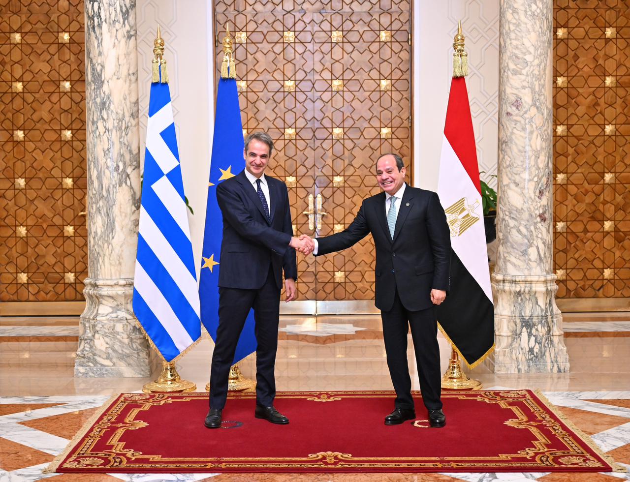 تفاصيل القمة المصرية اليونانية القبرصية بقصر الاتحادية .. صور 3 تفاصيل القمة المصرية اليونانية القبرصية بقصر الاتحادية .. صور