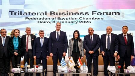 مصر تمتلك بنية تحتية متميزة لإسالة الغاز القبرصي وتصديره