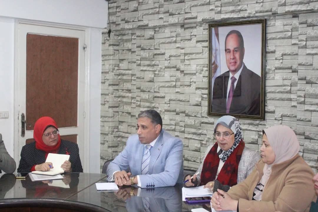 محافظ الجيزة يتابع استعدادات مديرية التربية والتعليم لامتحانات الشهادة الإعدادية.. صور 1 محافظ الجيزة يتابع استعدادات مديرية التربية والتعليم لامتحانات الشهادة الإعدادية.. صور