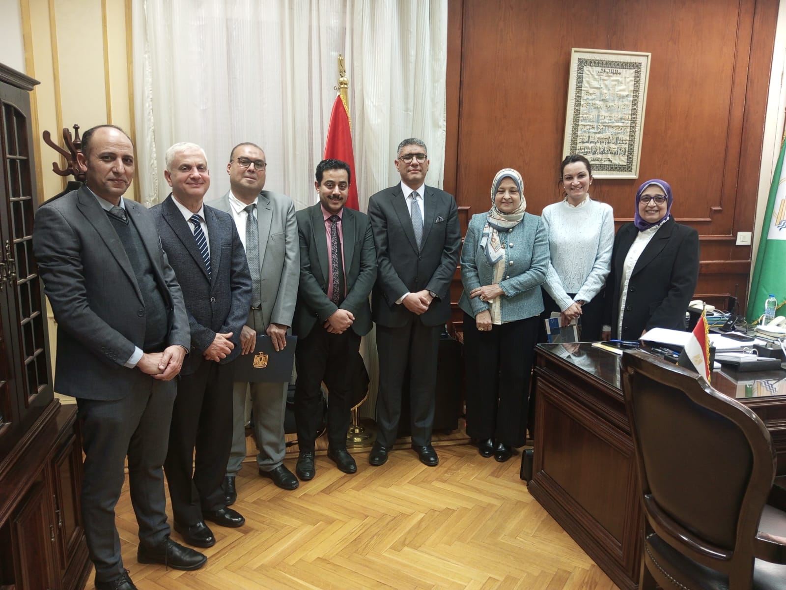 محافظ الجيزة يستقبل وفداً من مركز المعلومات ودعم اتخاذ القرارات 2 محافظ الجيزة يستقبل وفداً من مركز المعلومات ودعم اتخاذ القرارات