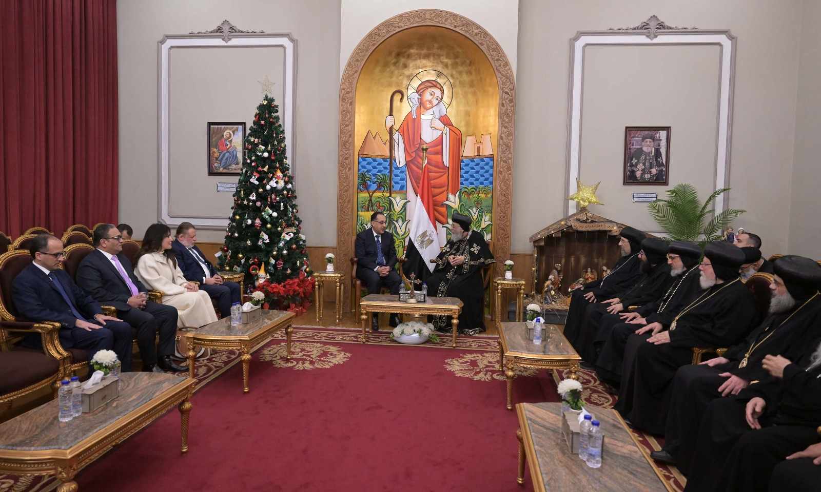 رئيس الوزراء يهنئ البابا تواضروس بعيد الميلاد المجيد 5 رئيس الوزراء يهنئ البابا تواضروس بعيد الميلاد المجيد