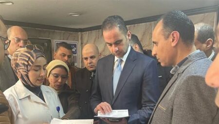 نائب وزير الصحة يتفقد عددًا من مستشفيات الشرقية