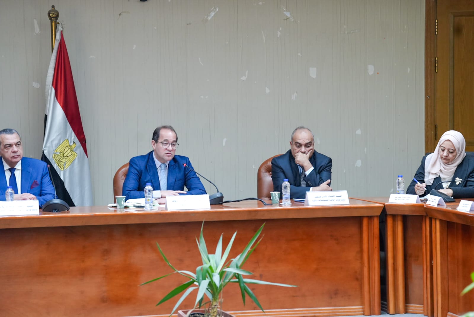 بناء حالة إيجابية جديدة مع الممولين ترتكز على الثقة والشراكة والمساندة 2 بناء حالة إيجابية جديدة مع الممولين ترتكز على الثقة والشراكة والمساندة
