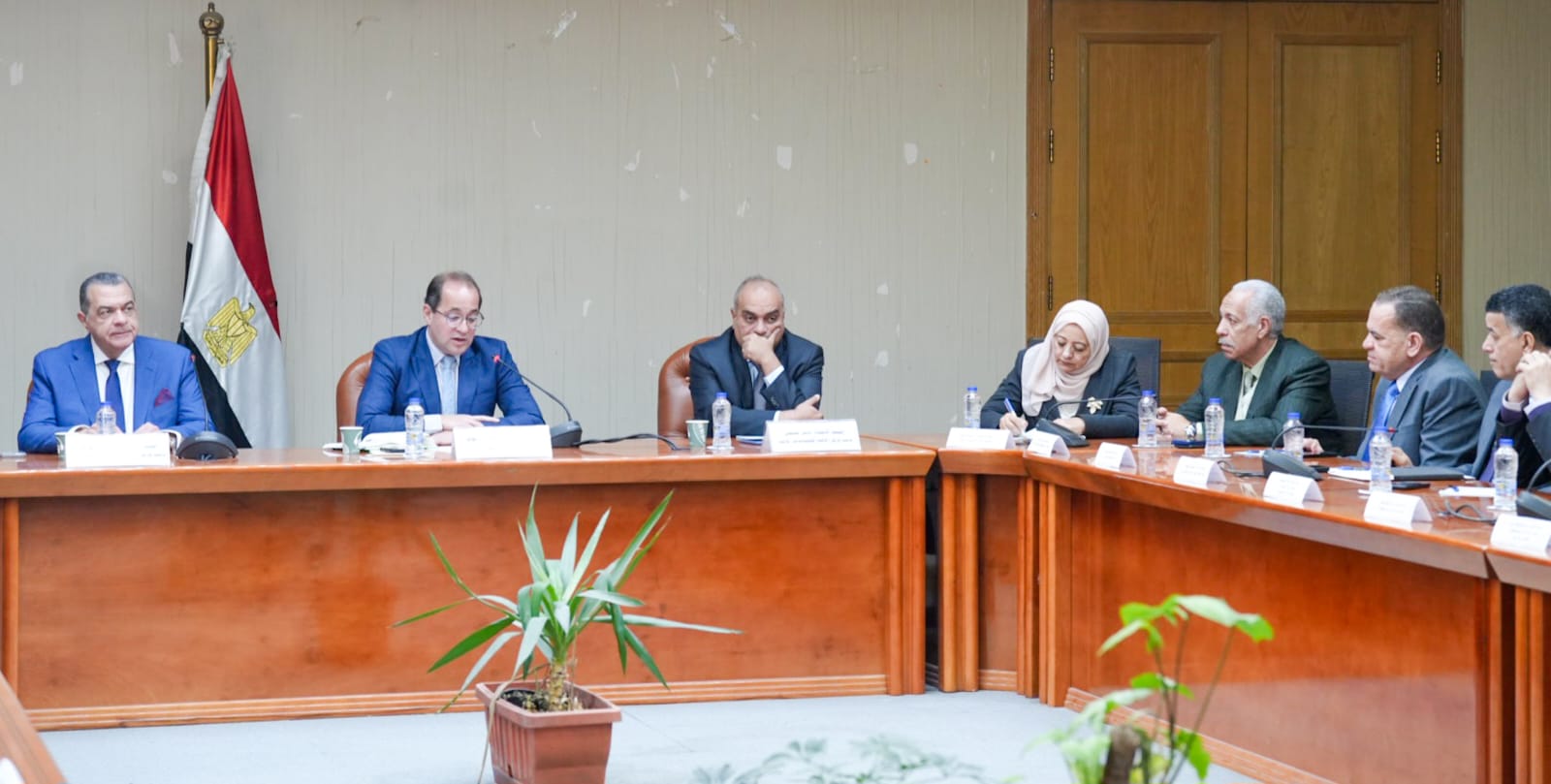 بناء حالة إيجابية جديدة مع الممولين ترتكز على الثقة والشراكة والمساندة 7 بناء حالة إيجابية جديدة مع الممولين ترتكز على الثقة والشراكة والمساندة