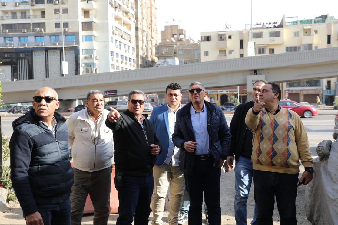 محافظ الجيزة يعاين عددا من المواقع بأحياء الدقي والعجوزة لدراسة استغلالها 2 محافظ الجيزة يعاين عددا من المواقع بأحياء الدقي والعجوزة لدراسة استغلالها