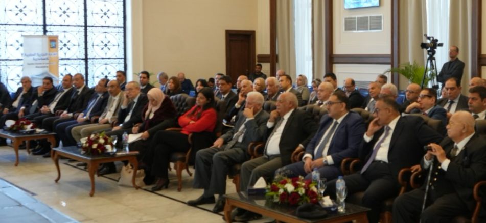 سنعمل سويًا لدفع وتنمية دور القطاع الخاص ودعمه للمنافسة الدولية 2 سنعمل سويًا لدفع وتنمية دور القطاع الخاص ودعمه للمنافسة الدولية
