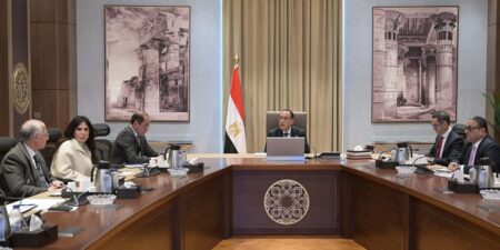 رئيس الوزراء يتابع إجراءات طرح «صافي» و«وطنية» ضمن برنامج الطروحات الحكومية