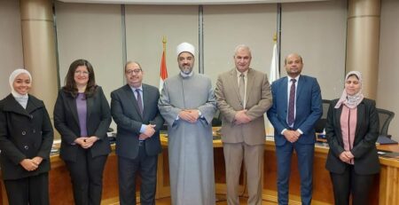البورصة المصرية تدرس إطلاق مؤشر جديد يجمع بين معايير الشريعة والاستدامة