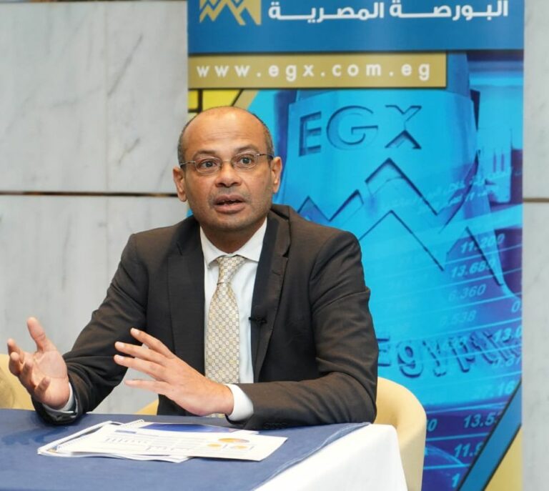 رئيس البورصة المصرية: إطلاق نظام التداول الجديد بالسوق خلال عام