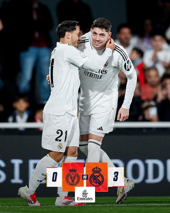 ريال مدريد ينهي الشوط الأول متقدمًا على ديبورتيفو مينيرا بثلاثية نظيفة 1 ريال مدريد ينهي الشوط الأول متقدمًا على ديبورتيفو مينيرا بثلاثية نظيفة