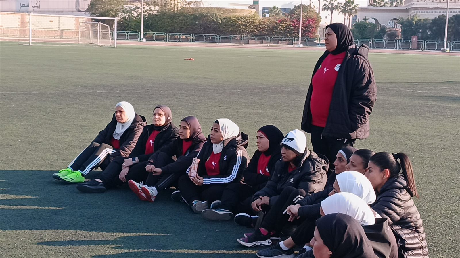 عطية السيد محاضرًا بدورة الرخصة الإفريقية B 7 بنادي اتحاد الشرطة 1 عطية السيد محاضرًا بدورة الرخصة الإفريقية B 7 بنادي اتحاد الشرطة