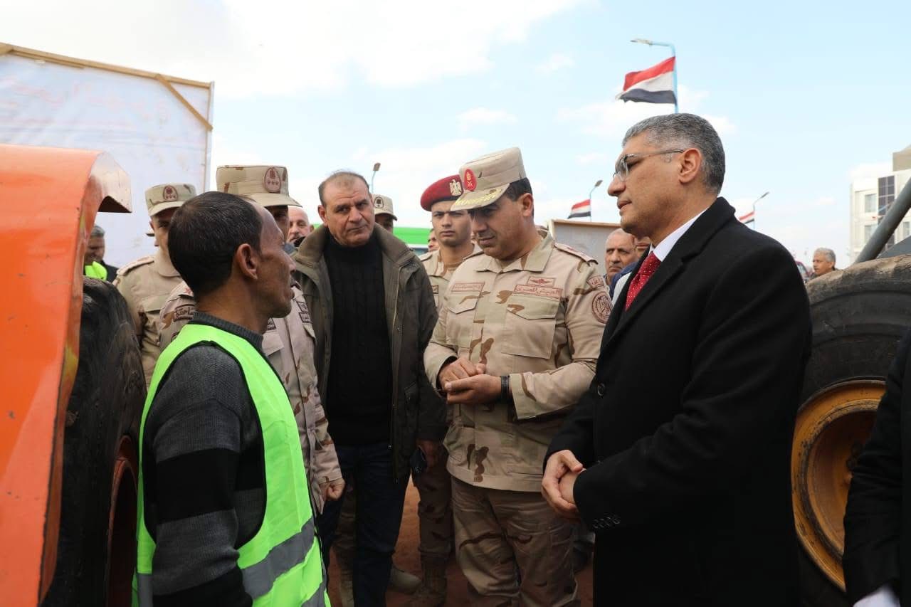 بالصور.. محافظ الجيزة يشهد التدريب العملي المشترك لمجابهة الأزمات والكوارث 1 بالصور.. محافظ الجيزة يشهد التدريب العملي المشترك لمجابهة الأزمات والكوارث