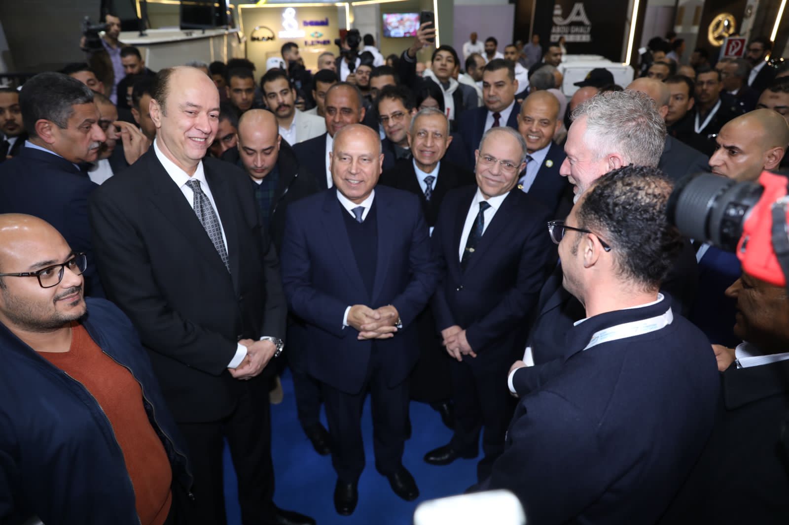 كامل الوزير يفتتح معرض مصر الدولي لليخوت والقوارب 1 كامل الوزير يفتتح معرض مصر الدولي لليخوت والقوارب
