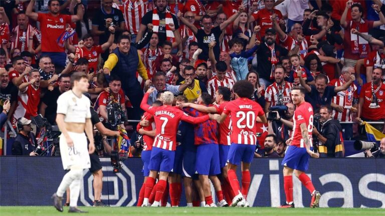 تشكيل أتلتيكو مدريد أمام ريال مدريد في الدوري الإسباني.. نجل سيميوني أساسيًا وألفاريز يقود الهجوم