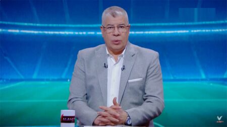 شوبير ينتقد الفوضى الإعلامية في الزمالك: انظروا ماذا يفعل الأهلي