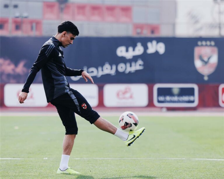 الأهلي يعلن موقف أشرف بن شرقي ووسام أبو علي من مباراة الزمالك في الدوري