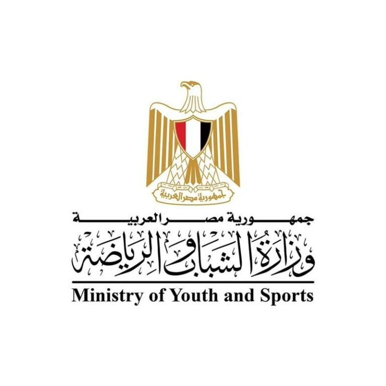 وزير الرياضة يتابع حالة لاعب الكاراتيه بعد إصابته وفقدان وعيه