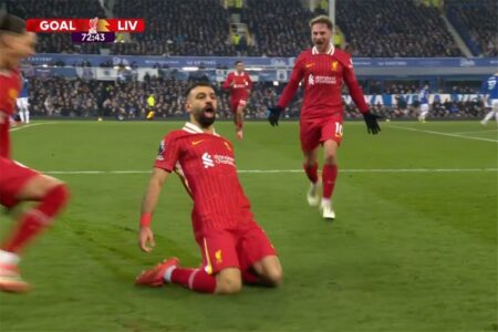 فيديو | محمد صلاح يسجل هدف ليفربول الثاني أمام إيفرتون