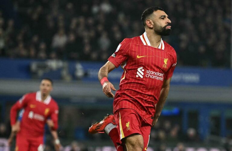 فيديو | تألق محمد صلاح و3 بطاقات حمراء.. إيفرتون يقتنص تعادلًا قاتلًا أمام ليفربول في الدوري الإنجليزي