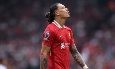 متجاهلًا محمد صلاح.. نونيز يختار أمهر لاعب في ليفربول