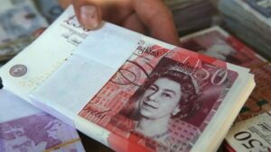 سعر الجنيه الإسترليني مقابل الجنيه اليوم الإثنين 8-12-2025