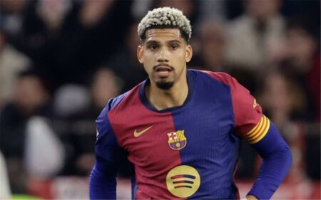 قائمة برشلونة لمباراة رايو فاليكانو في الدوري الإسباني.. موقف أراوخو