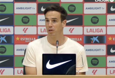 بتصريح غريب.. مدرب رايو فاليكانو يعلق على الجدل التحكيمي في مباراة برشلونة