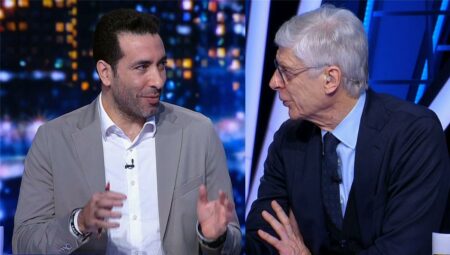 فينجر يرد على أبو تريكة: لا تنسى نفسك بين النجوم.. ويعدد مزايا عمر مرموش