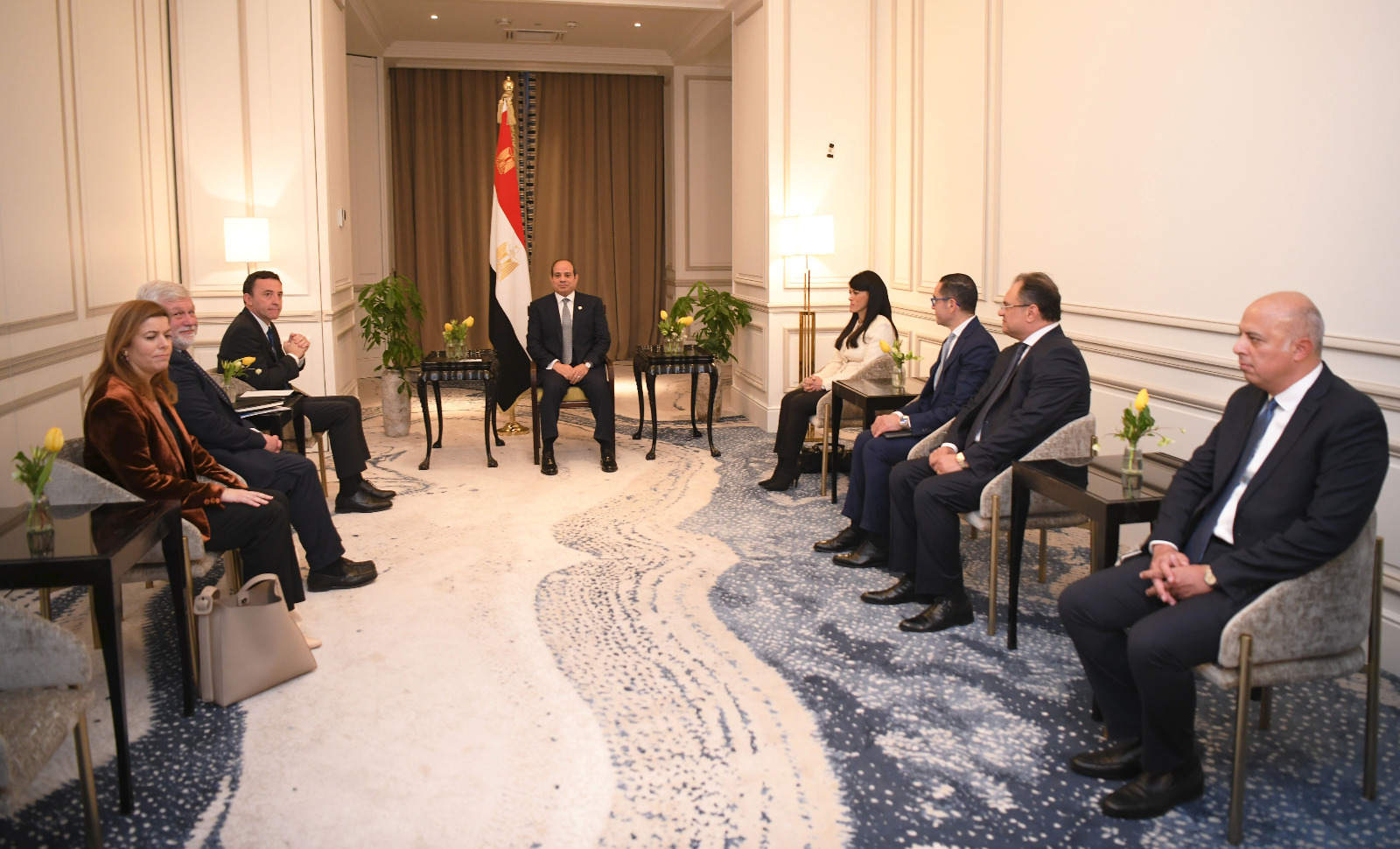 للاستثمار بمصر.. رسائل طمأنة من السيسي لكبري الشركات الإسبانية في بناء السفن والطاقة والفنادق والسفر 1 للاستثمار بمصر.. رسائل طمأنة من السيسي لكبري الشركات الإسبانية في بناء السفن والطاقة والفنادق والسفر
