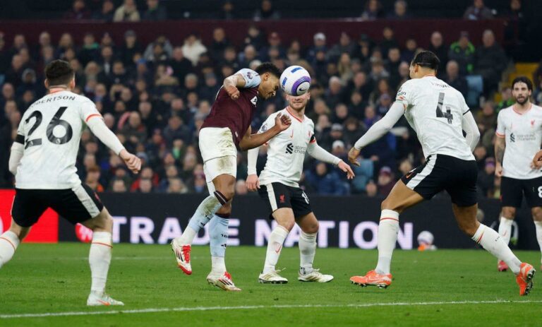 رجل مباراة ليفربول وأستون فيلا في الدوري الإنجليزي