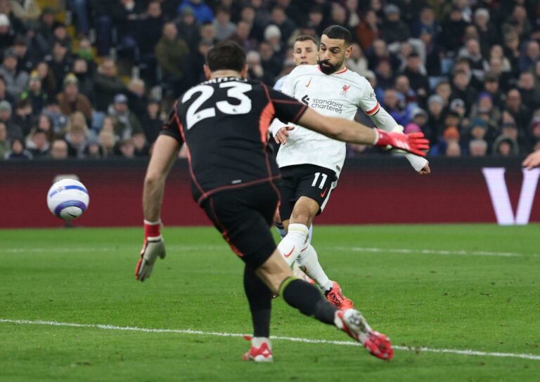 فيديو | محمد صلاح يصنع ويسجل في تعادل مخيب لـ ليفربول أمام أستون فيلا