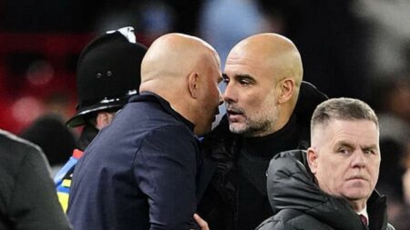 آلان شيرر يتوقع نتيجة مباراة مانشستر سيتي وليفربول في الدوري الإنجليزي