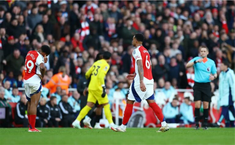 ترتيب الدوري الإنجليزي بعد هزيمة آرسنال وتشيلسي