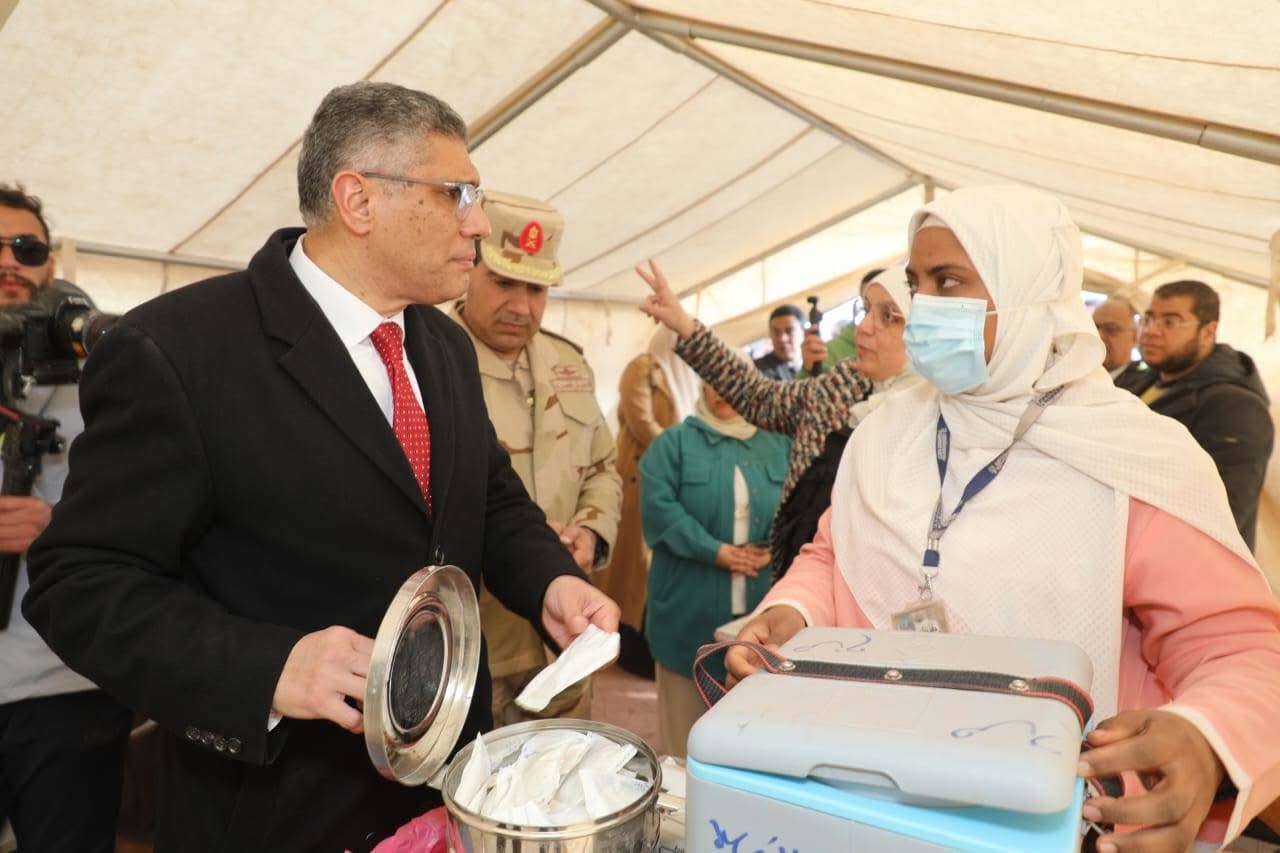 بالصور.. محافظ الجيزة يشهد التدريب العملي المشترك لمجابهة الأزمات والكوارث 3 بالصور.. محافظ الجيزة يشهد التدريب العملي المشترك لمجابهة الأزمات والكوارث