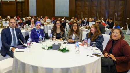 منال عوض: الدولة المصرية تؤمن بالدور الرائد للمرأة فى النهوض بالمجتمع
