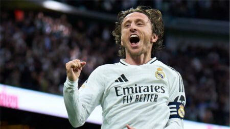 المال ليس في حساباته.. ماركا تكشف خطة مودريتش لتمديد عقده مع ريال مدريد