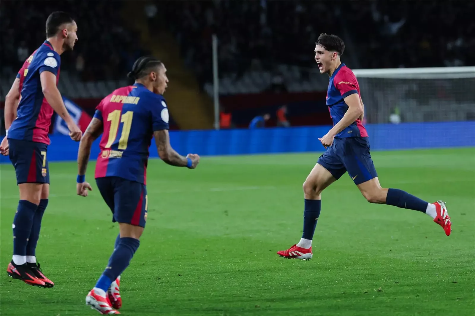 مباراة الـ8 أهداف.. برشلونة وأتلتيكو مدريد يتعادلان في كأس ملك إسبانيا 2 مباراة الـ8 أهداف.. برشلونة وأتلتيكو مدريد يتعادلان في كأس ملك إسبانيا