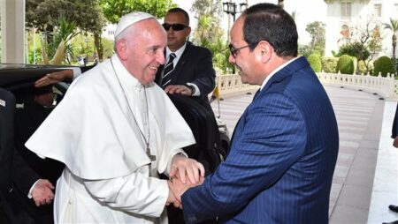 الرئيس السيسي يدعو بالشفاء العاجل لـ بابا الفاتيكان