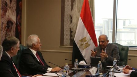 وزير الكهرباء : مصر مركز إقليمي لتبادل الطاقة ومشروعات الربط الكهربائي جسور للصداقة