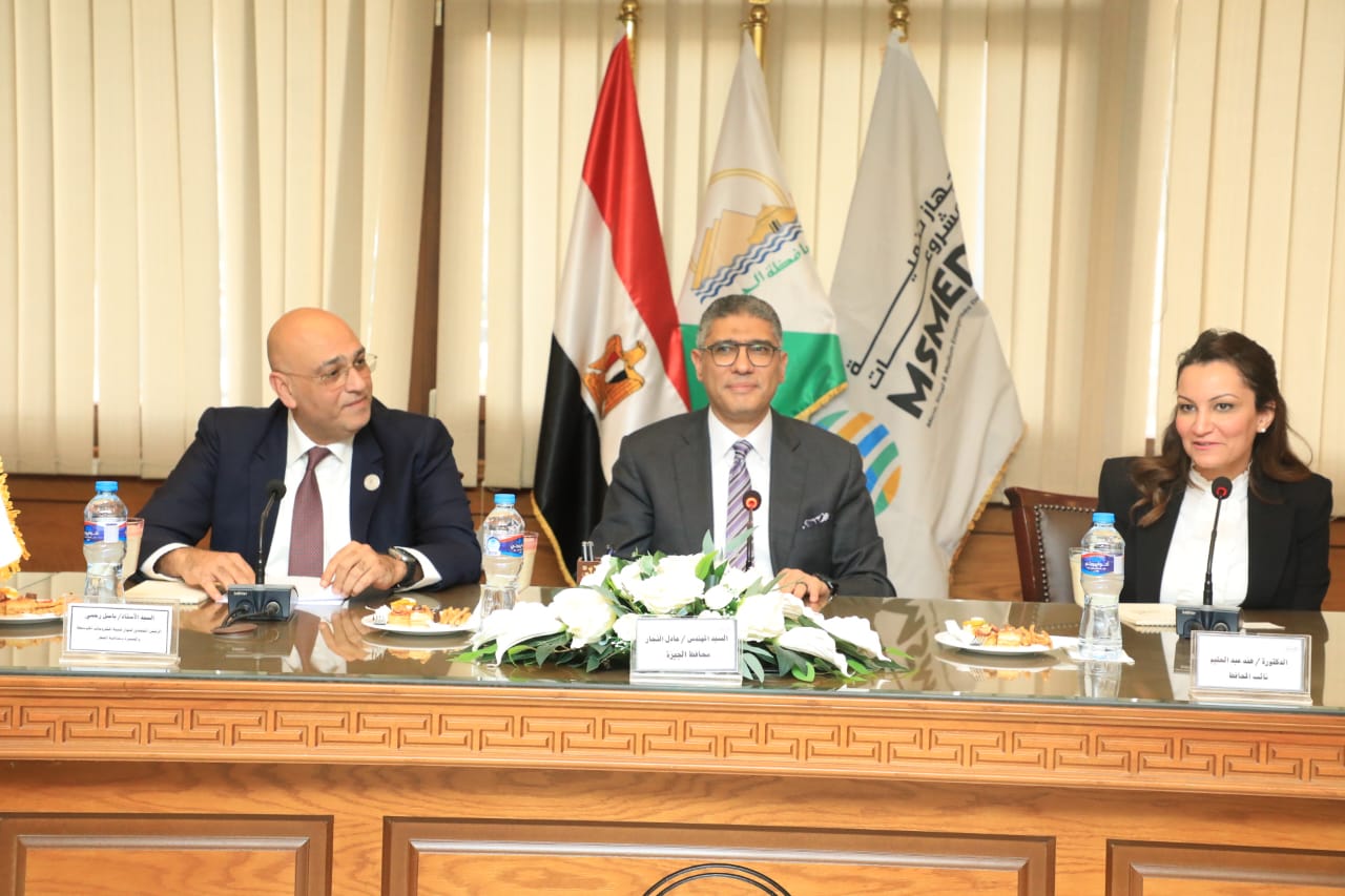 بروتوكول بين "تنمية المشروعات" ومحافظة الجيزة لتطوير منطقة ميت عقبة بـ20 مليون جنيه 3 بروتوكول بين "تنمية المشروعات" ومحافظة الجيزة لتطوير منطقة ميت عقبة بـ20 مليون جنيه