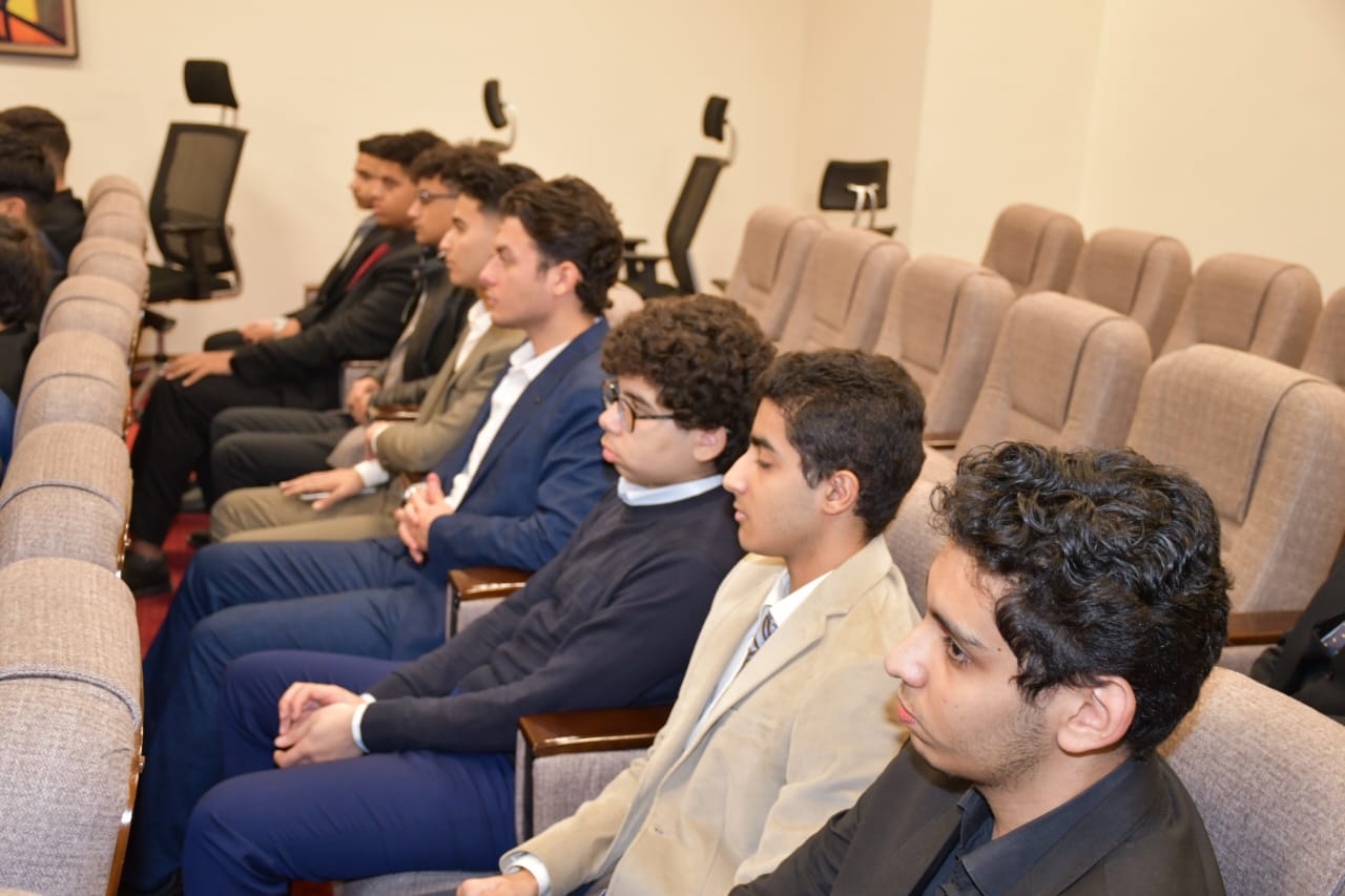 وزير الأوقاف يستقبل طلاب مدرسة القديس بولس الفرير بشبرا 5 وزير الأوقاف يستقبل طلاب مدرسة القديس بولس الفرير بشبرا