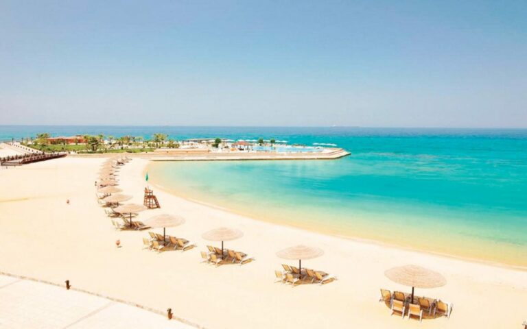 تابعة لـ«إعمار مصر» توقع عقدًا لتطوير مشروع سياحي متكامل في البحر الأحمر