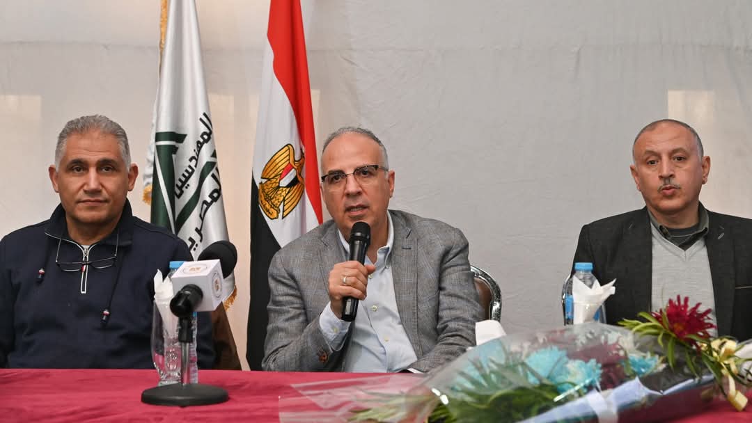 وزير الري: نعمل على تحصيل مستحقات الوزارة بكفاءة لتحسين الوضع المادي للعاملين 6 وزير الري: نعمل على تحصيل مستحقات الوزارة بكفاءة لتحسين الوضع المادي للعاملين