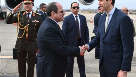 اليوم.. نشاط مكثف للرئيس السيسي في إسبانيا
