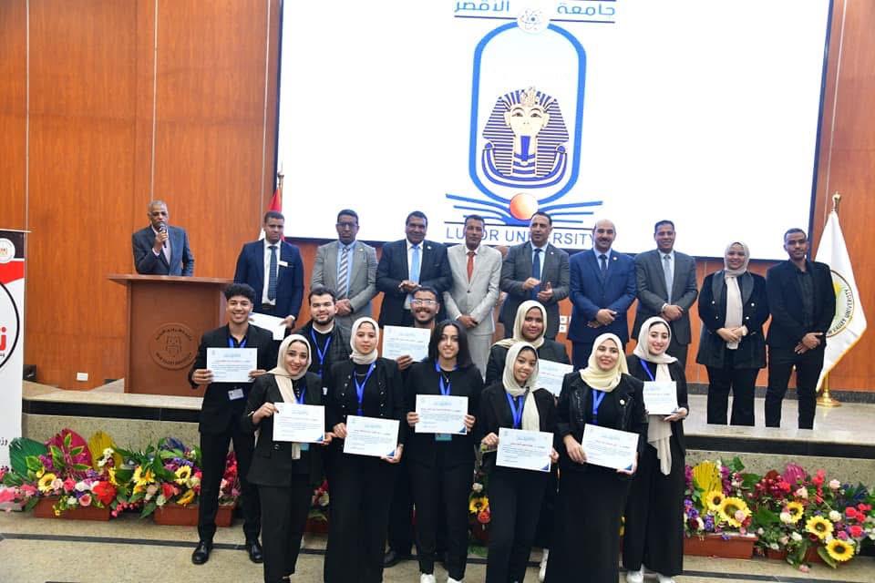 وحدات التضامن بالجامعات تختتم المنتدى السنوي الأول بجامعة الوادي الجديد 9 وحدات التضامن بالجامعات تختتم المنتدى السنوي الأول بجامعة الوادي الجديد